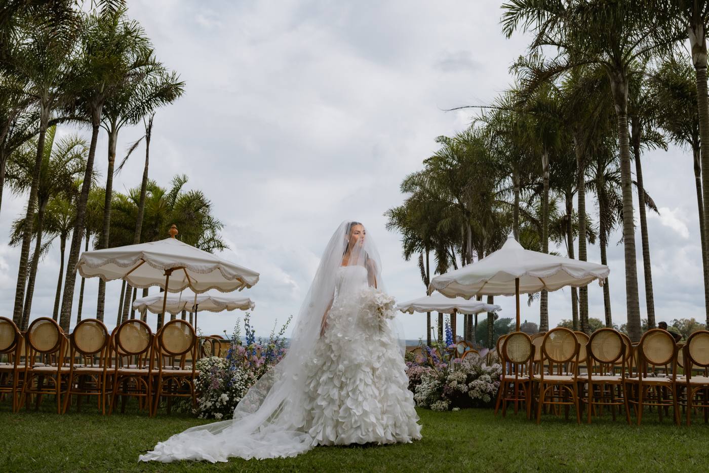 Casamento de Elisa e Thiago na Maison Reserva