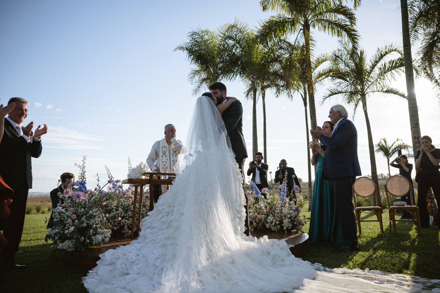 Casamento de Elisa e Thiago na Maison Reserva