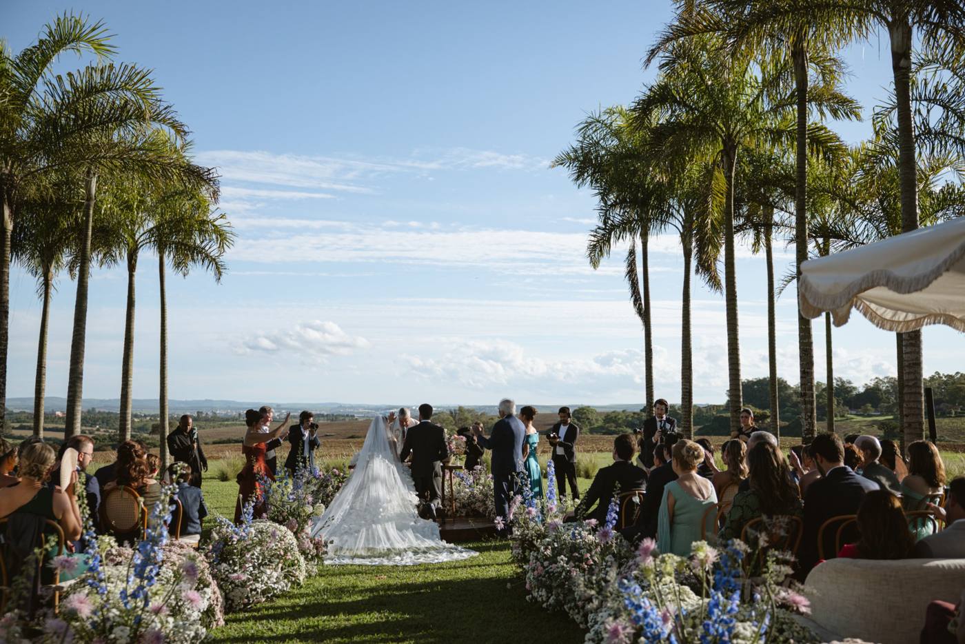 Casamento de Elisa e Thiago na Maison Reserva